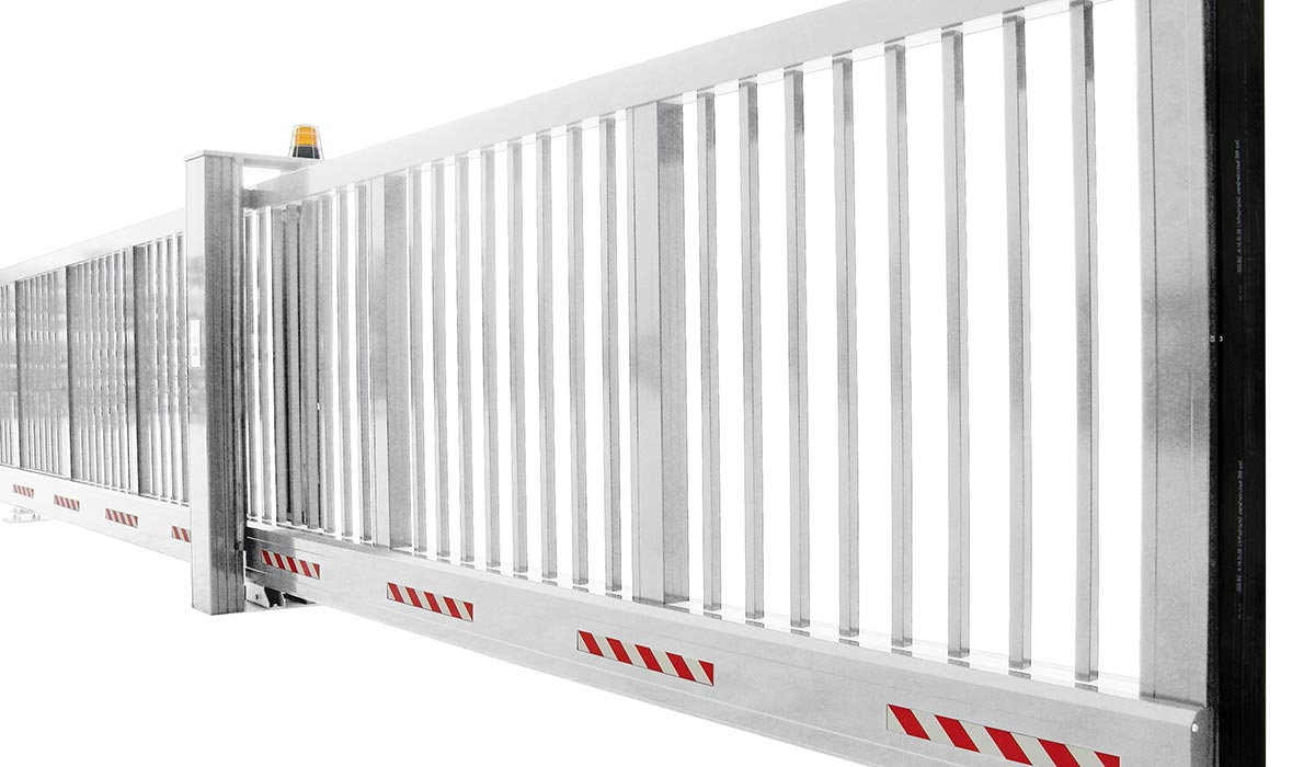 hofschiebetor-hoermann-aluminium-perimeter-protection-arealabschluss
