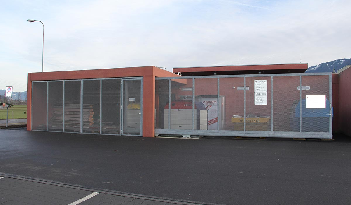 hofschiebetor-hoermann-aluminium-perimeter-protection-arealabschluss-streckgitter-3